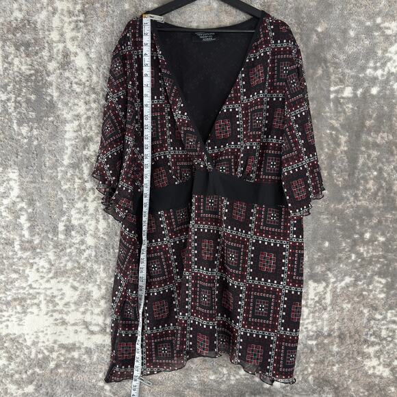 New York City Design Co Plus Size 24 Geometric Knee Length Shift Dress V Neck - Picture 2 of 7